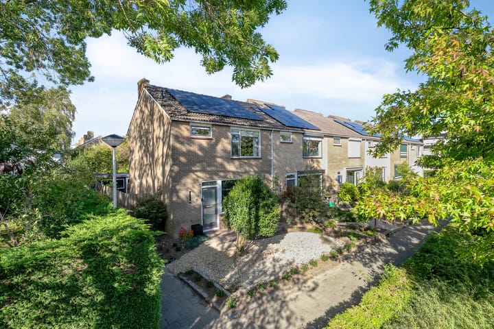 Photo 1 of Irisstraat 18