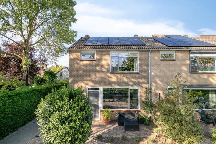 Photo 5 of Irisstraat 18