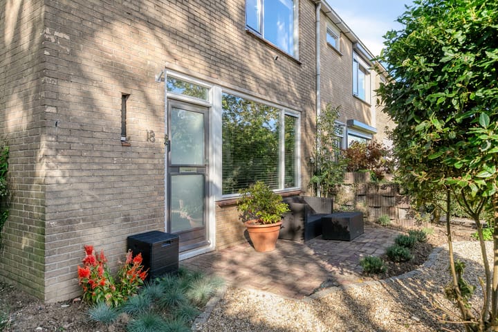 Photo 9 of Irisstraat 18