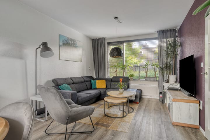 Photo 13 of Irisstraat 18