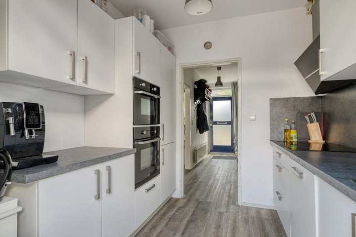 Photo 18 of Irisstraat 18