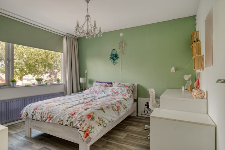 Photo 25 of Irisstraat 18