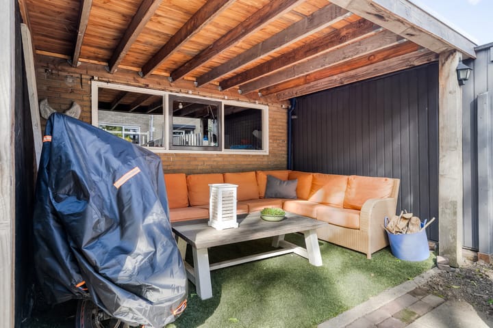 Photo 34 of Irisstraat 18