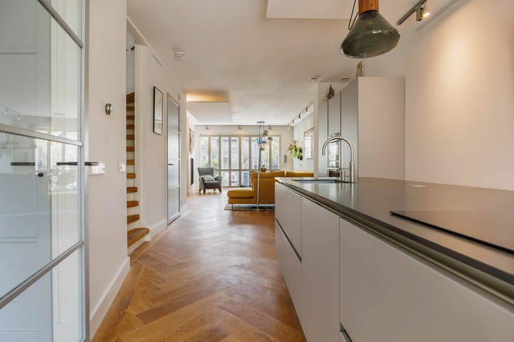 Photo 7 of Haarlemmerweg 42-B