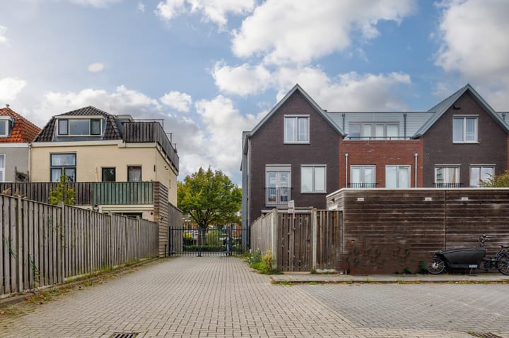 Photo 52 of Haarlemmerweg 42-B