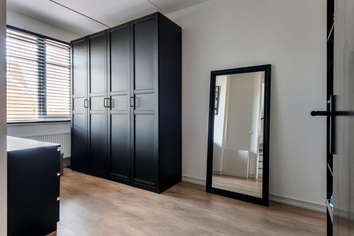 Foto 18 van Zonnebaars 5