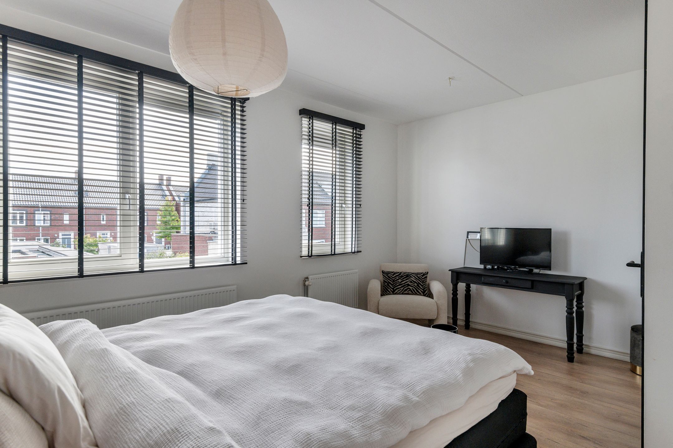 Foto 21 van Zonnebaars 5