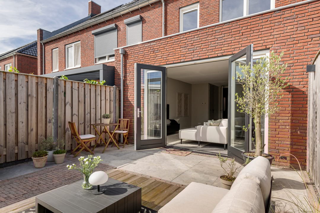 Foto 26 van Zonnebaars 5