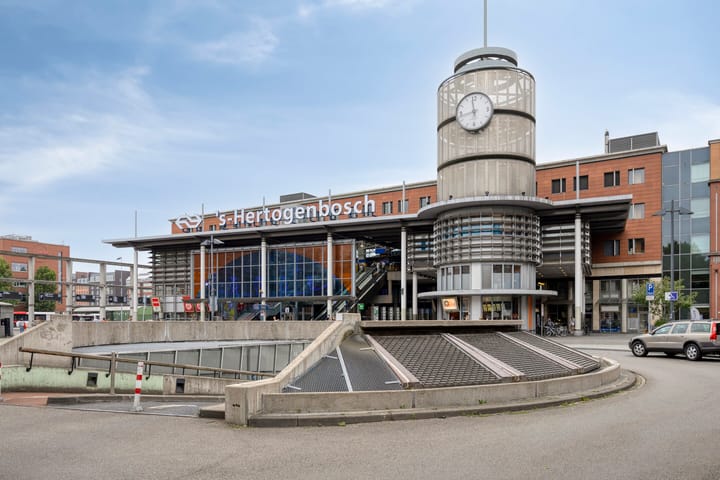 Foto 30 van Onderwijsboulevard 138