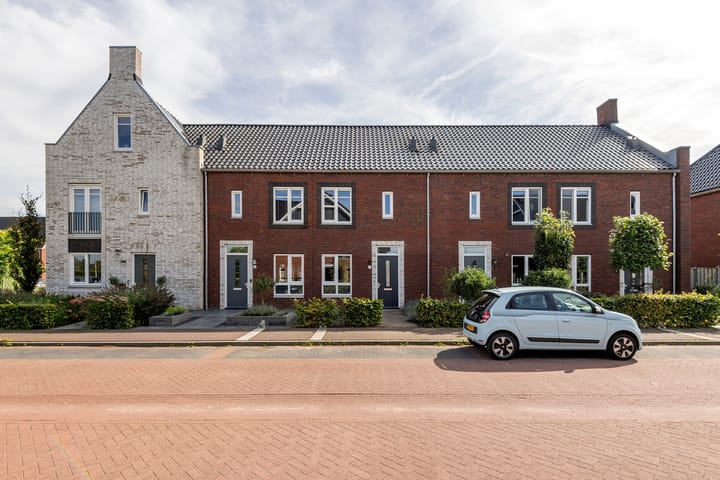 Foto 31 van Zonnebaars 5