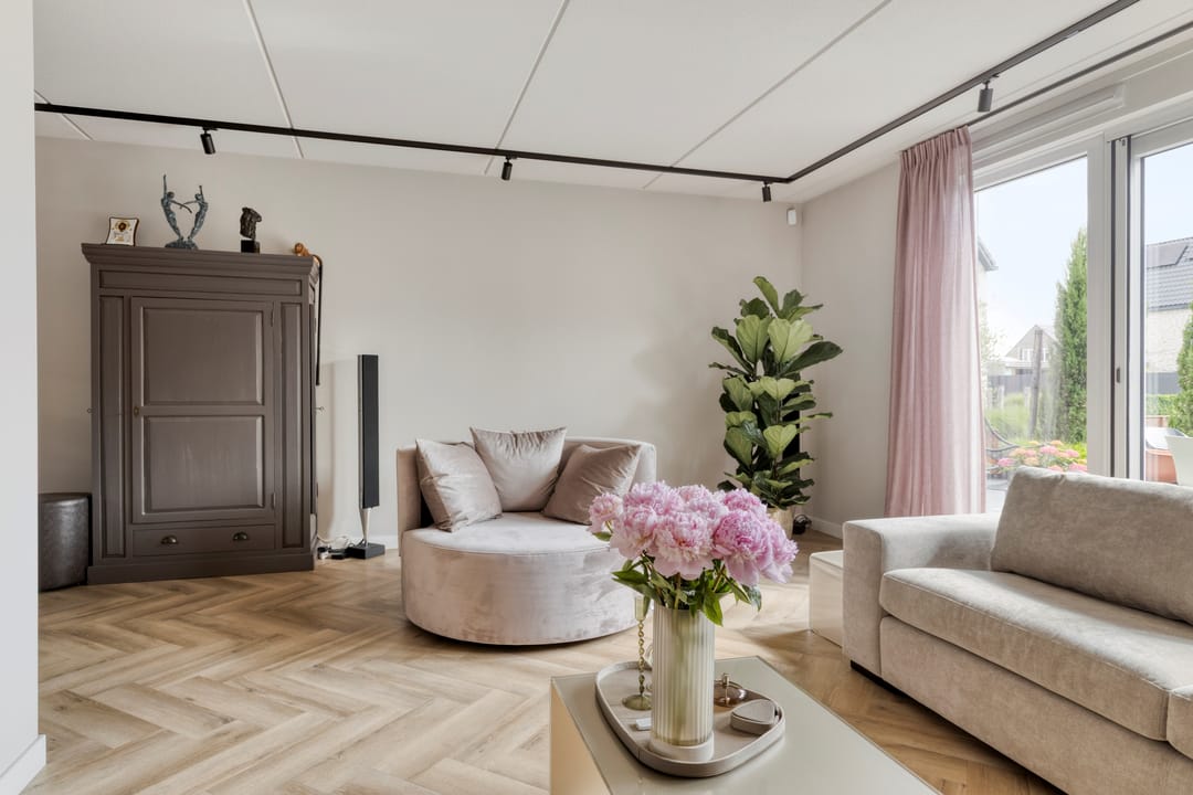 Photo 11 of Turfsteker 6