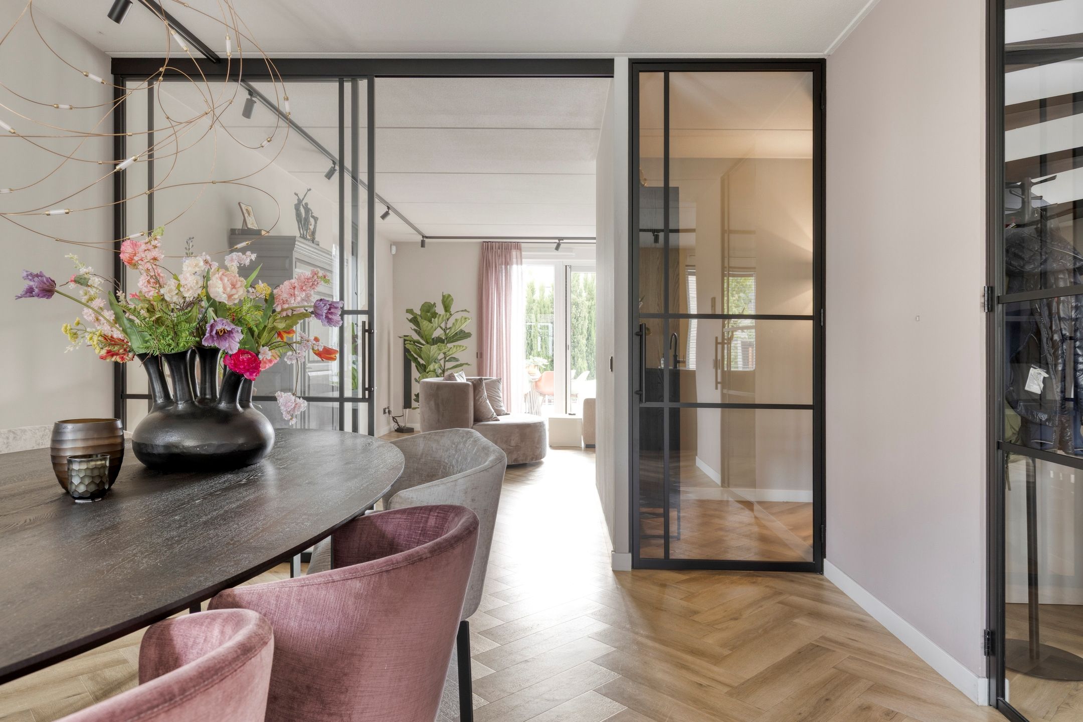 Photo 12 of Turfsteker 6