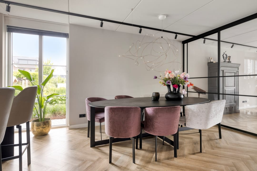 Photo 13 of Turfsteker 6