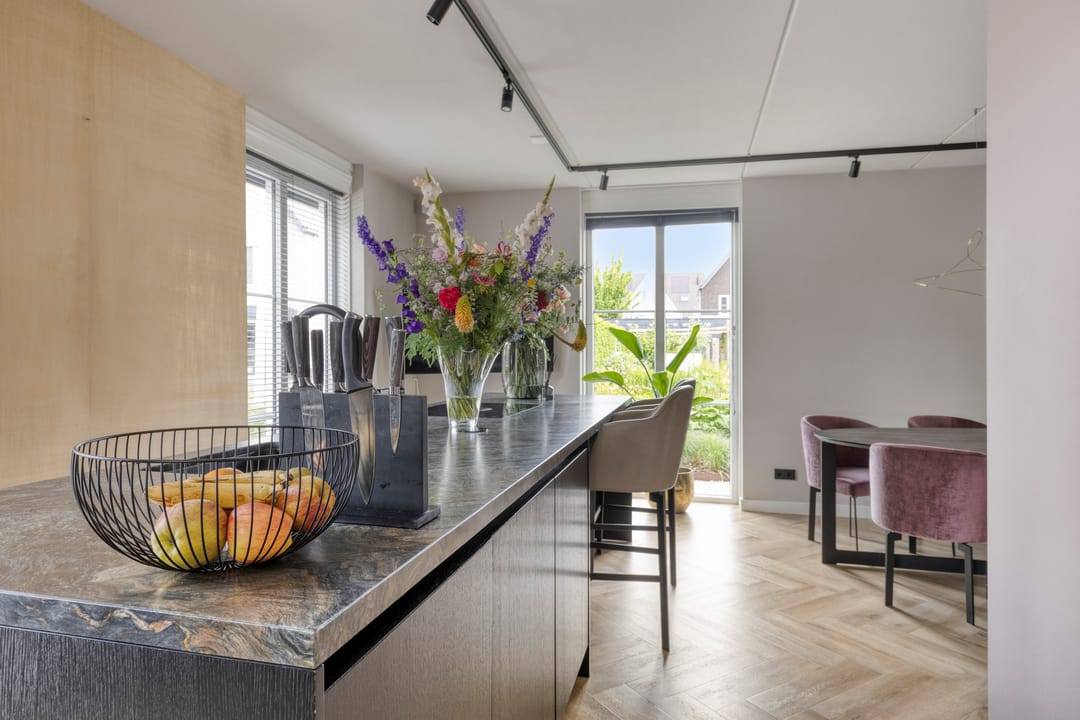 Photo 17 of Turfsteker 6