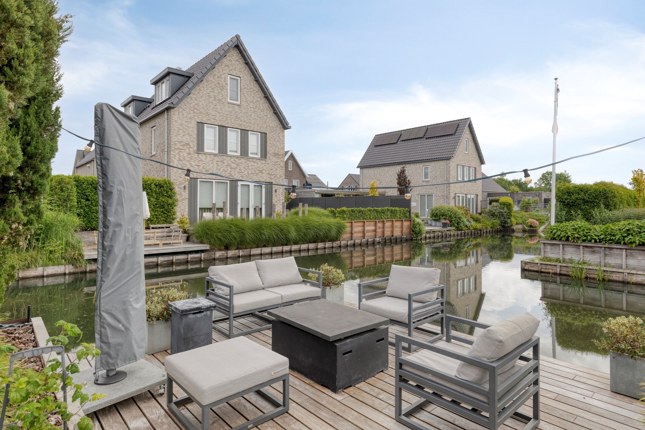 Photo 24 of Turfsteker 6