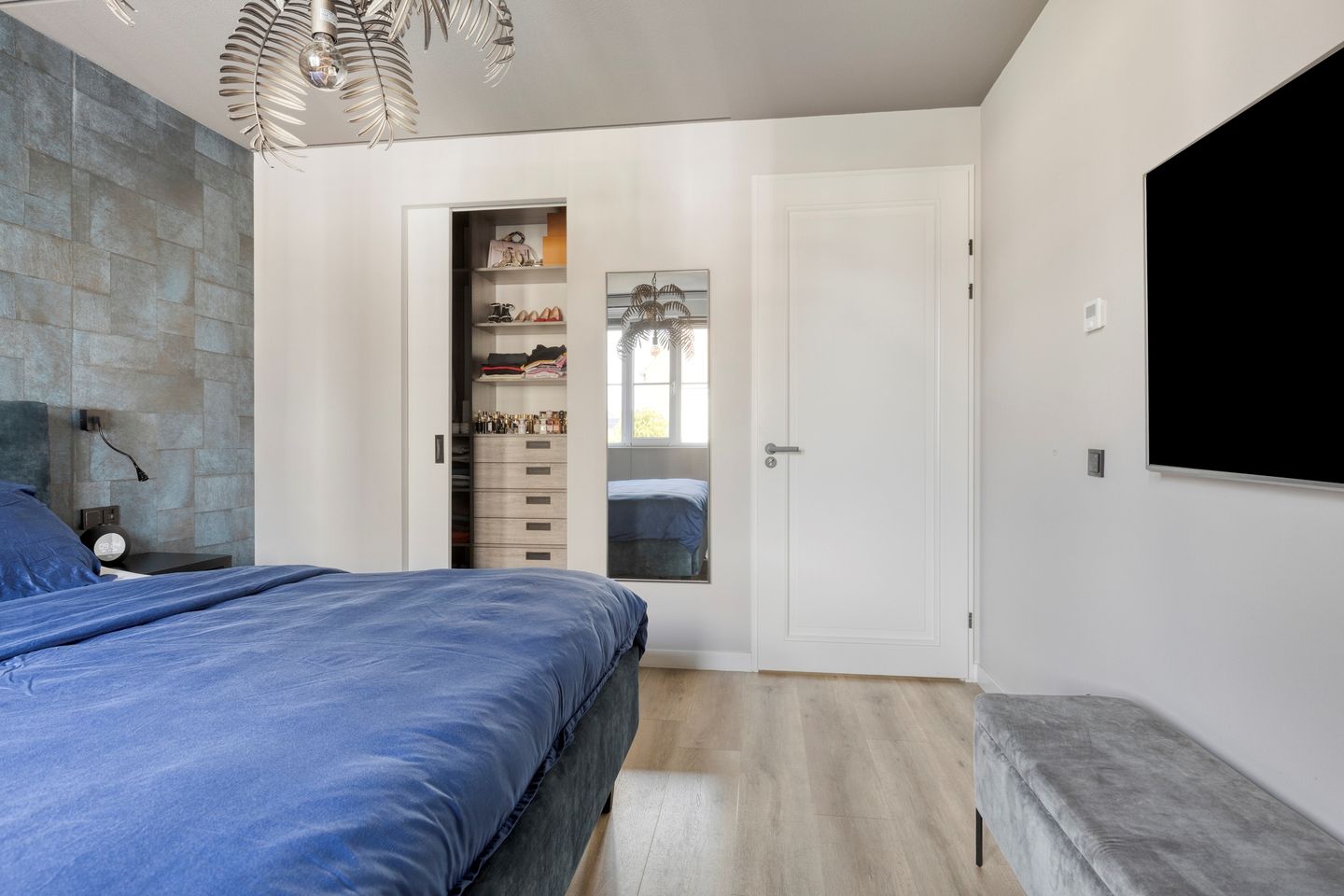 Photo 29 of Turfsteker 6