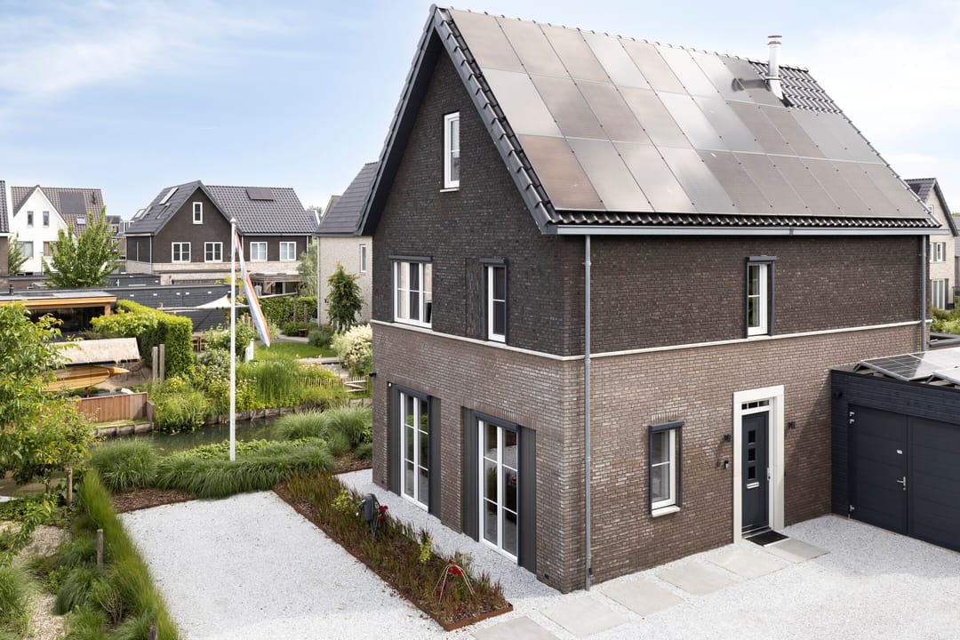 Photo 43 of Turfsteker 6