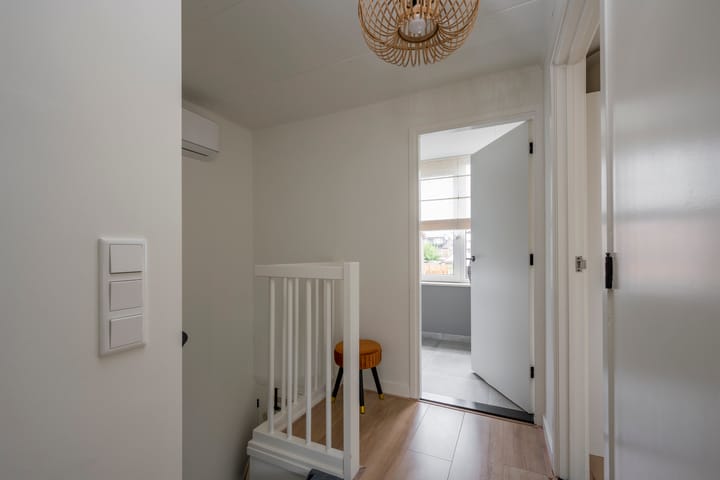 Foto 15 van De Ruyterstraat 45