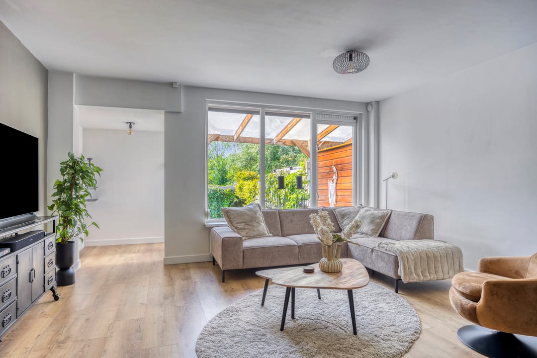 Foto 1 van Medeaschouw 6