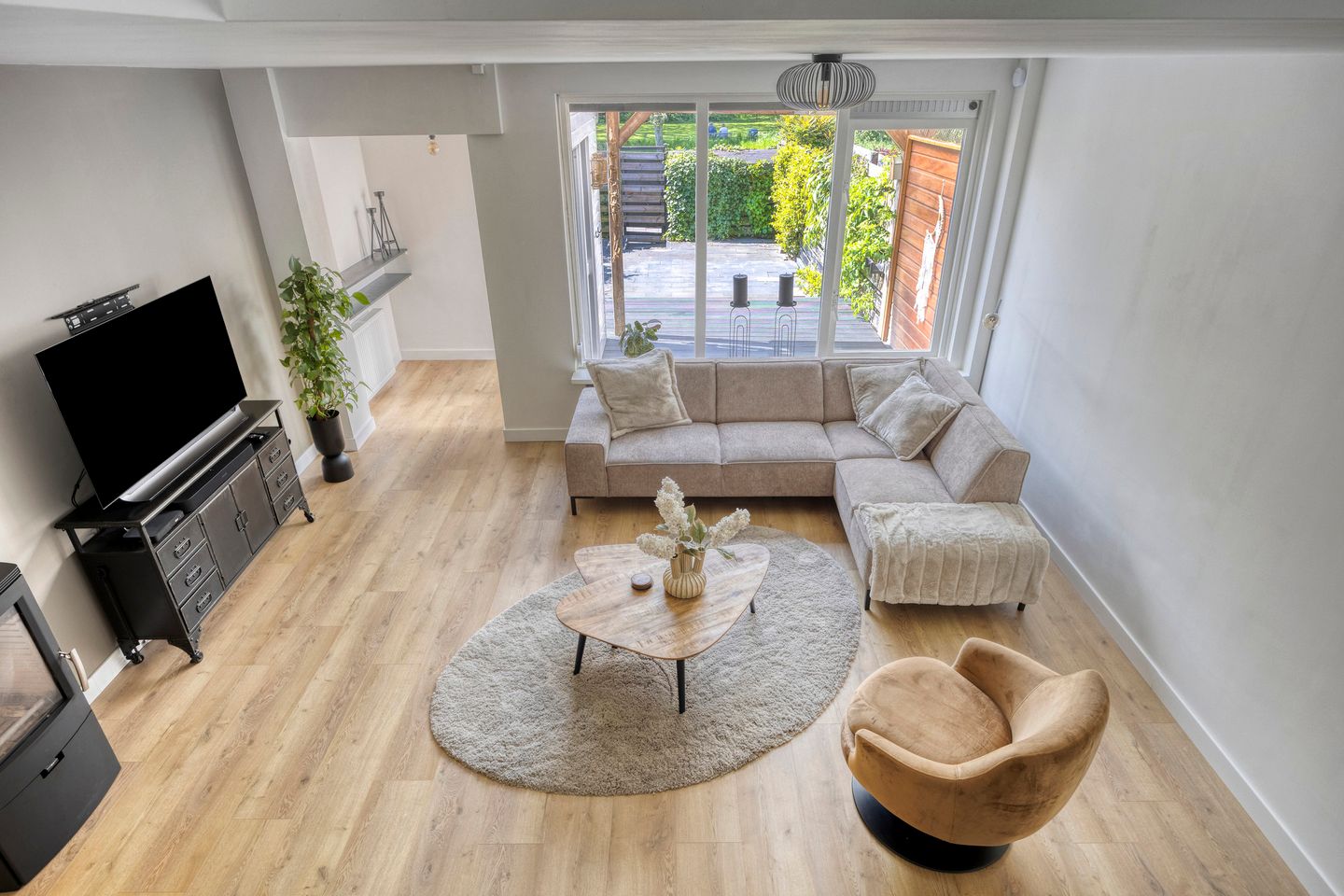 Foto 14 van Medeaschouw 6