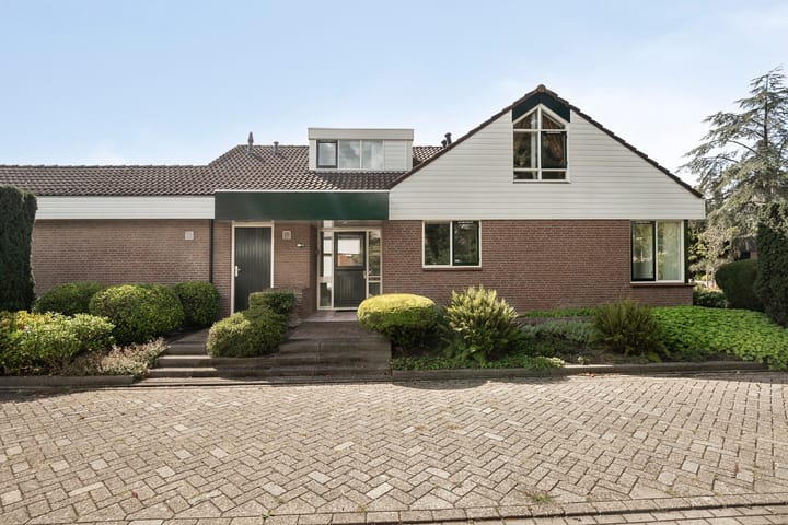 Foto 2 van Moerasvaren 30