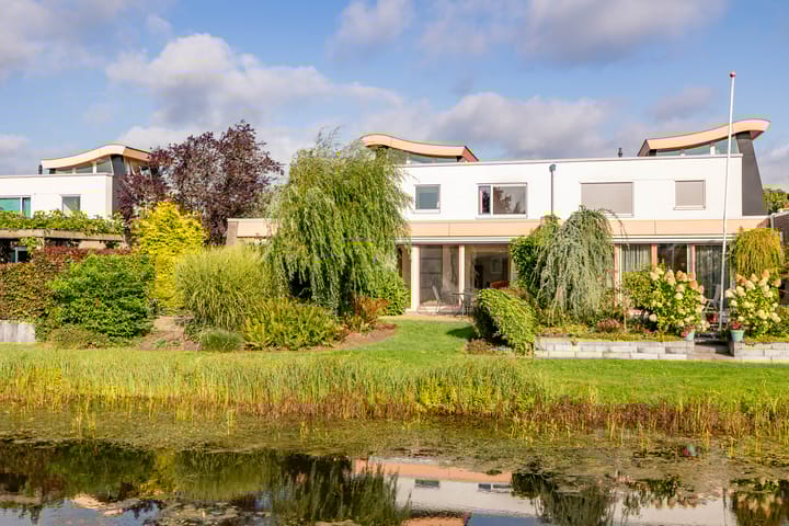 Foto 2 van Weegbree 11