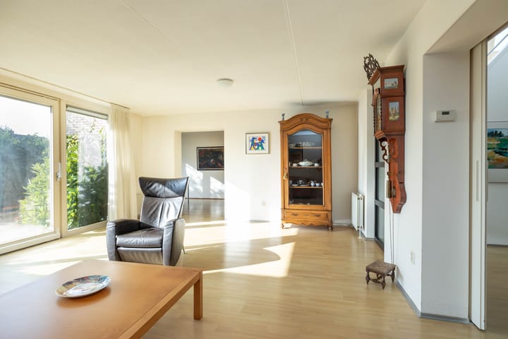 Foto 10 van Weegbree 11