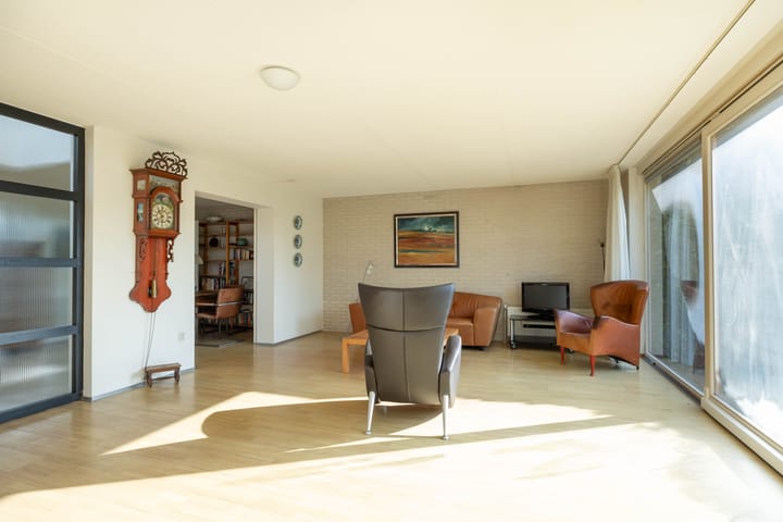 Foto 11 van Weegbree 11