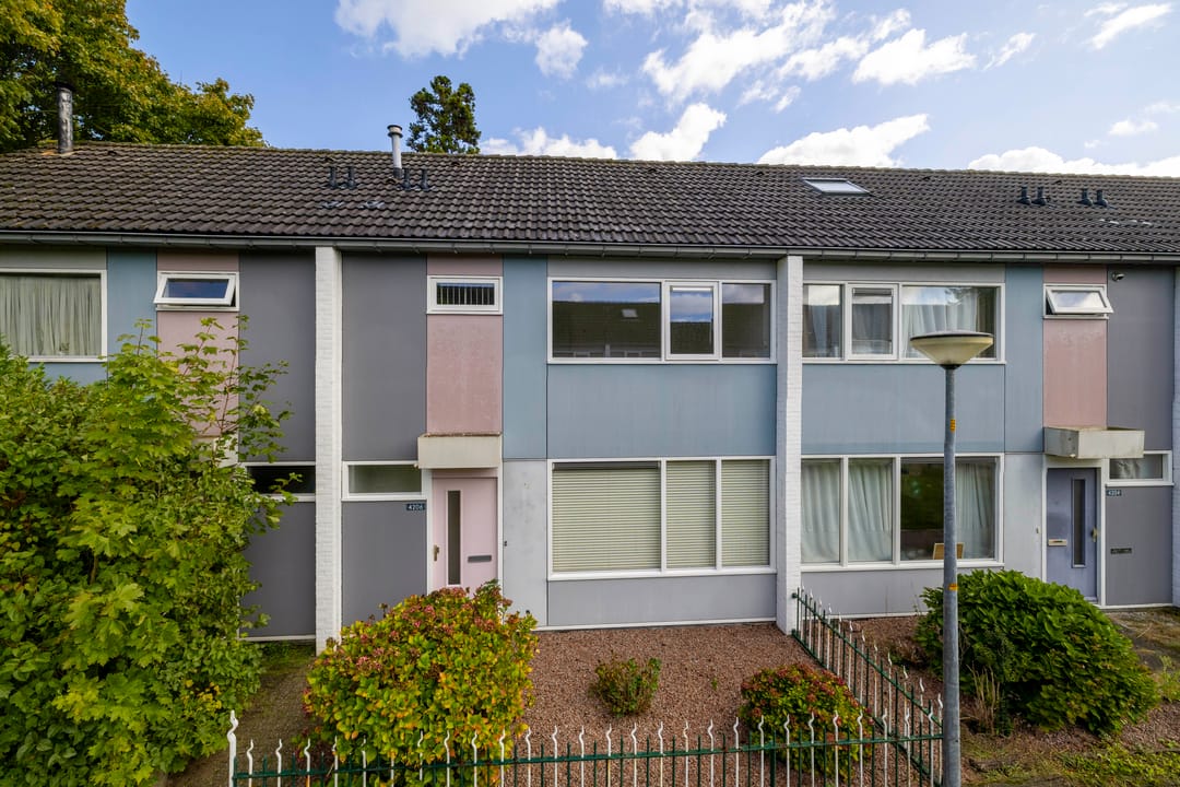 Photo 1 of Heilige Stoel 4206