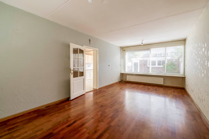 Foto 4 van Heilige Stoel 4206