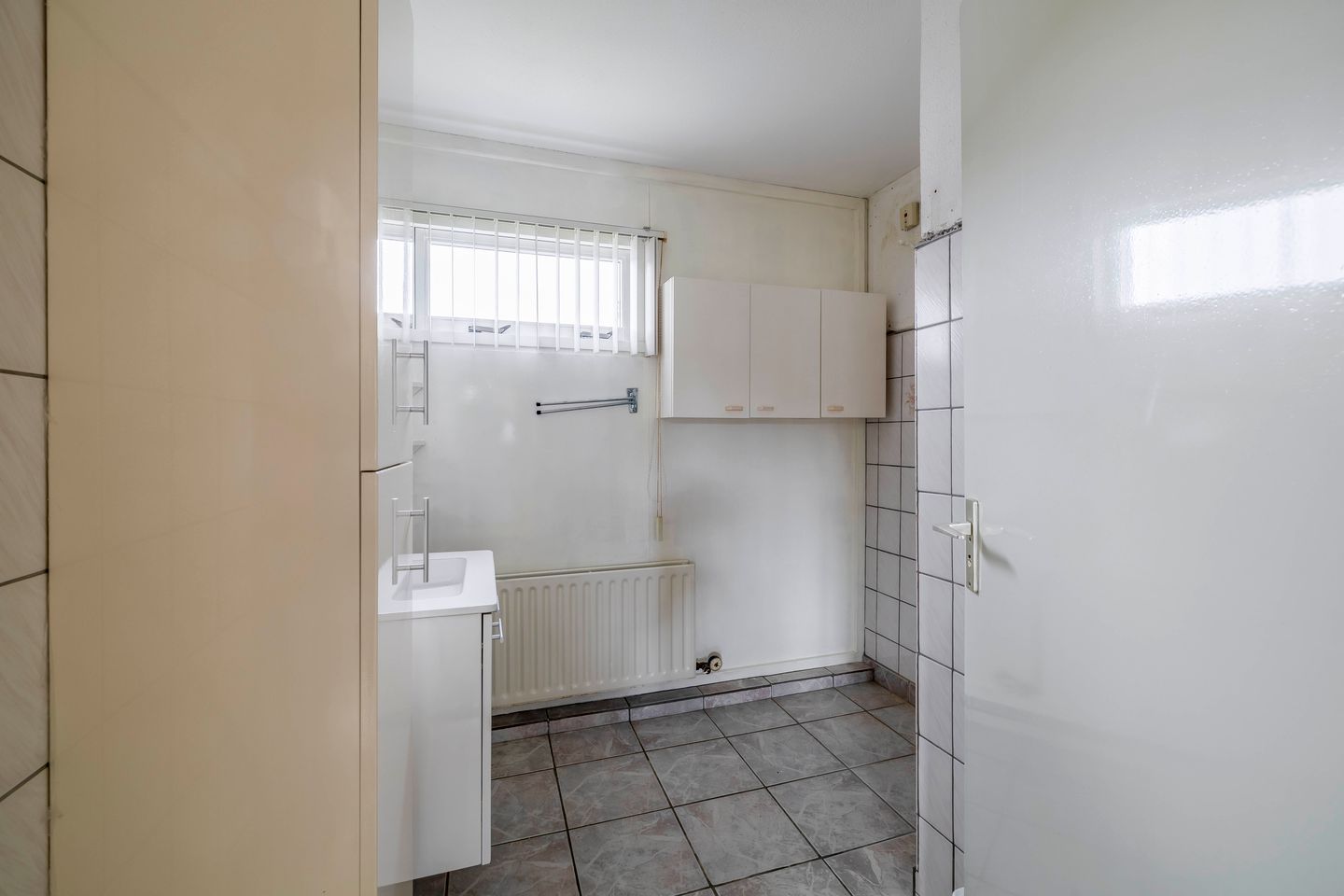 Photo 10 of Heilige Stoel 4206