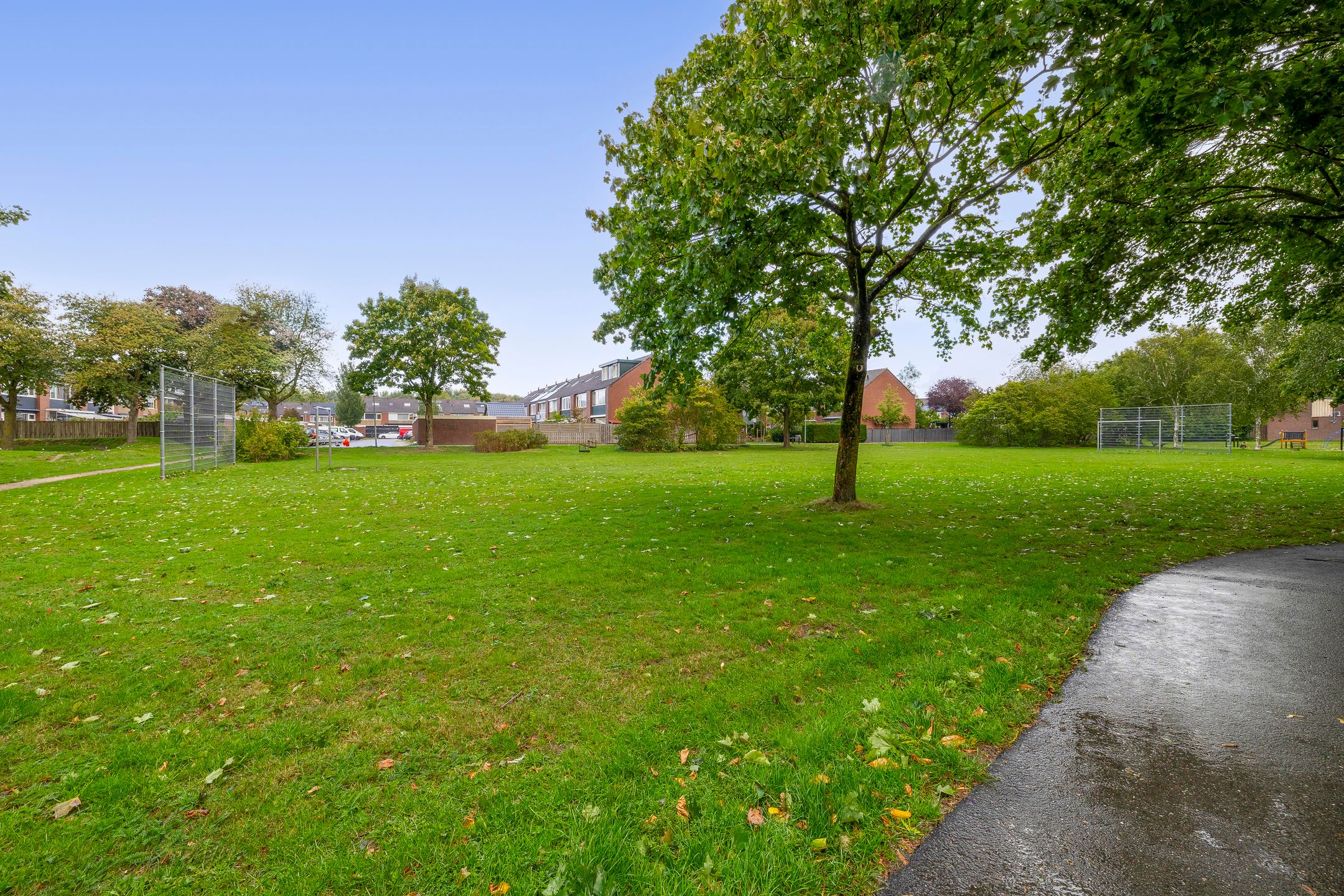 Photo 18 of Heilige Stoel 4206