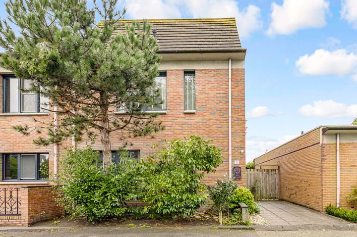 Foto 48 van Guadeloupestraat 8