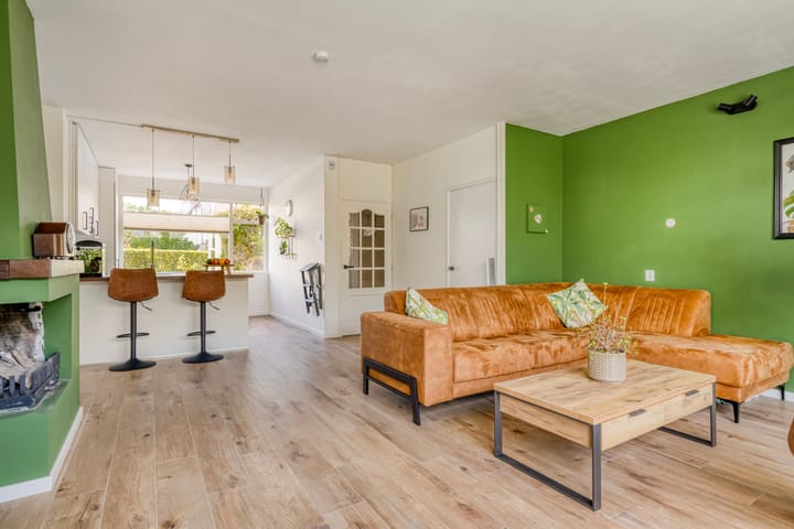 Foto 4 van Cosmeaduin 17