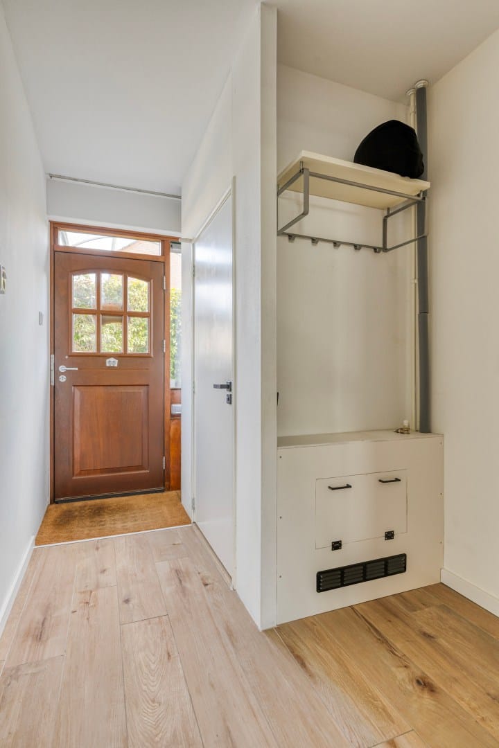 Foto 11 van Cosmeaduin 17