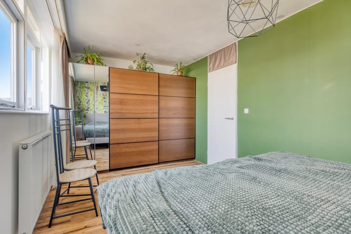 Foto 22 van Cosmeaduin 17