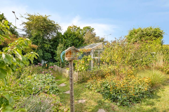 Foto 35 van Cosmeaduin 17