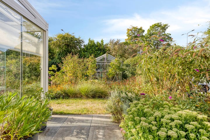 Foto 36 van Cosmeaduin 17