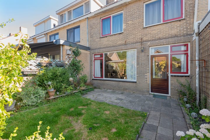 Photo 13 of Kennemerlandstraat 53