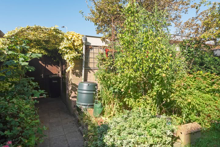 Photo 14 of Kennemerlandstraat 53