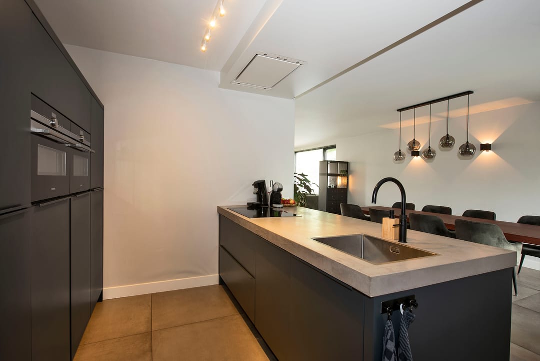 Photo 13 of Pastoor Petersstraat 75