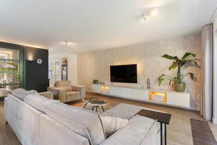 Foto 19 van Februaristraat 132