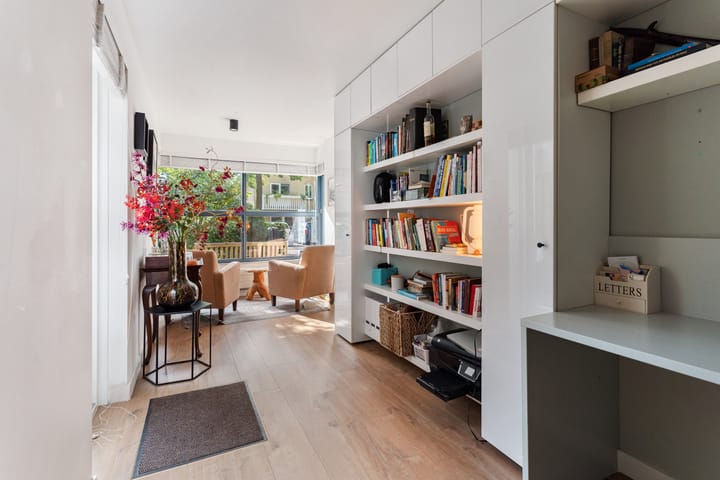 Foto 27 van Februaristraat 132