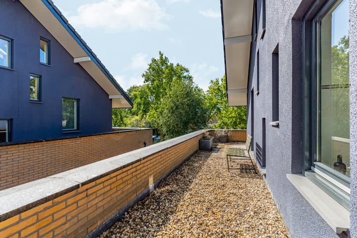 Foto 46 van Februaristraat 132