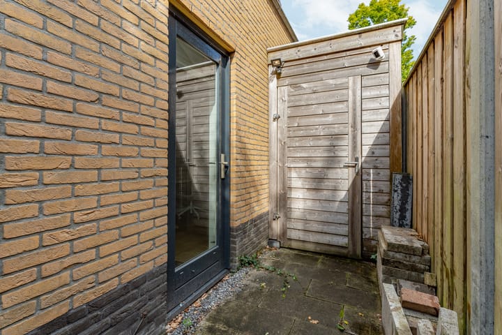 Foto 50 van Februaristraat 132