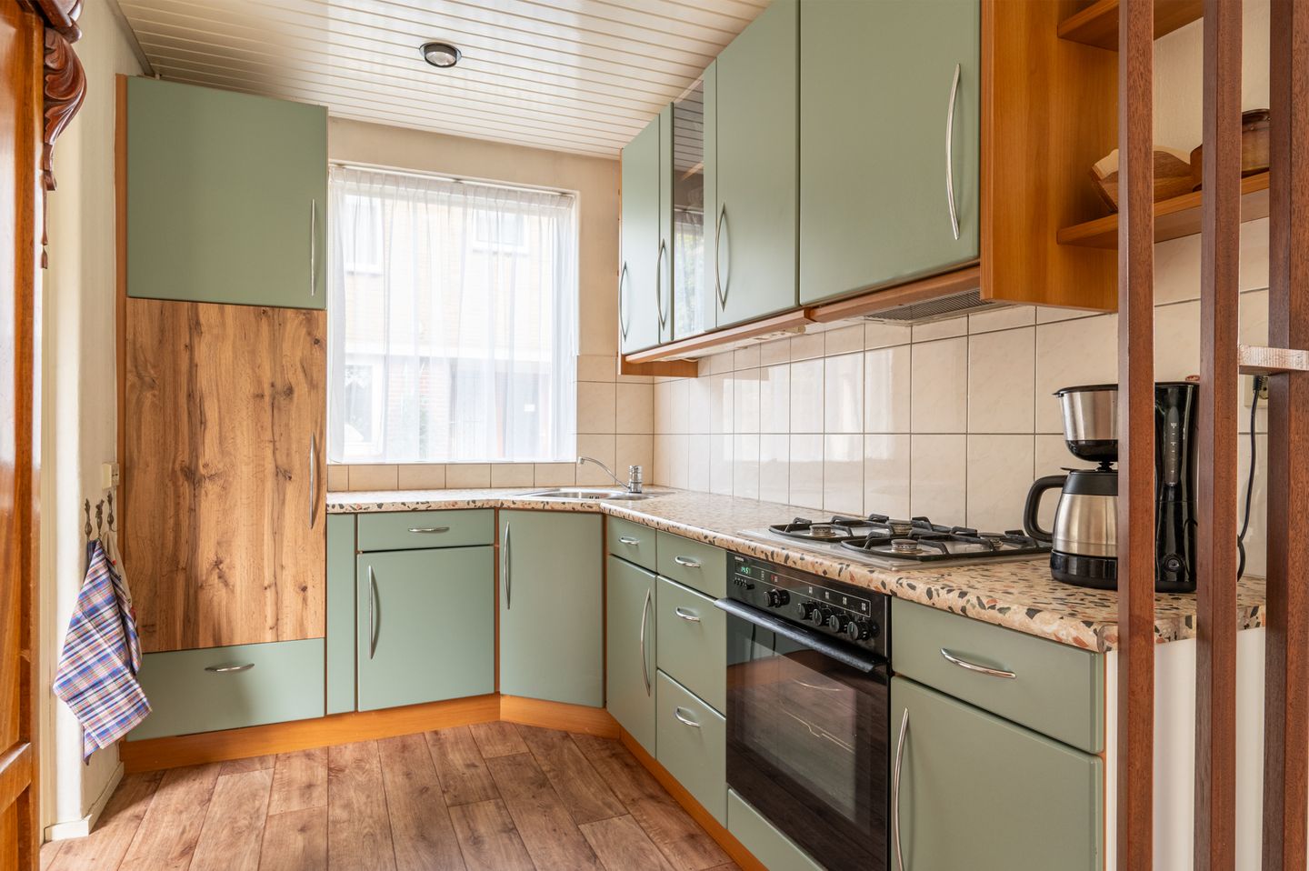 Photo 19 of Dr G van Schouwenlaan 21