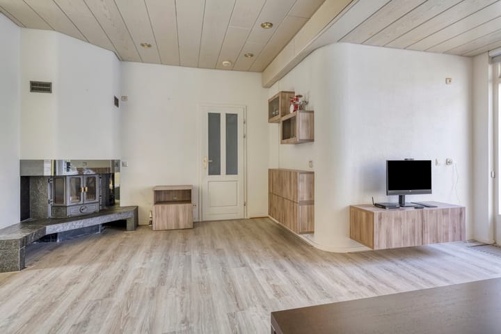 Photo 8 of C.A. Dekkerstraat 7