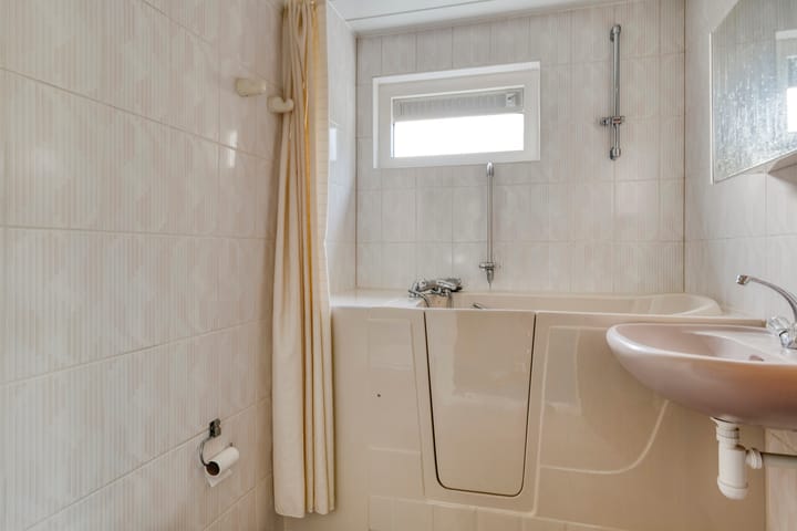 Photo 17 of C.A. Dekkerstraat 7