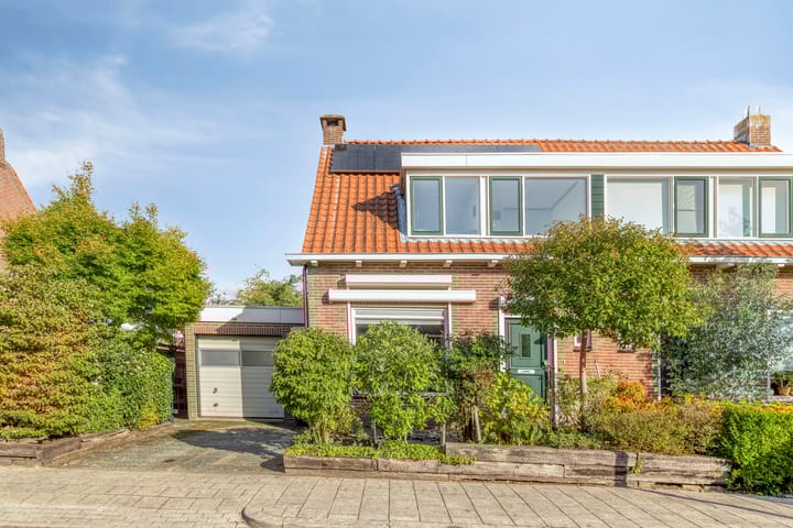 Photo 42 of C.A. Dekkerstraat 7