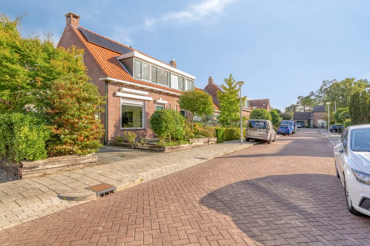 Photo 43 of C.A. Dekkerstraat 7